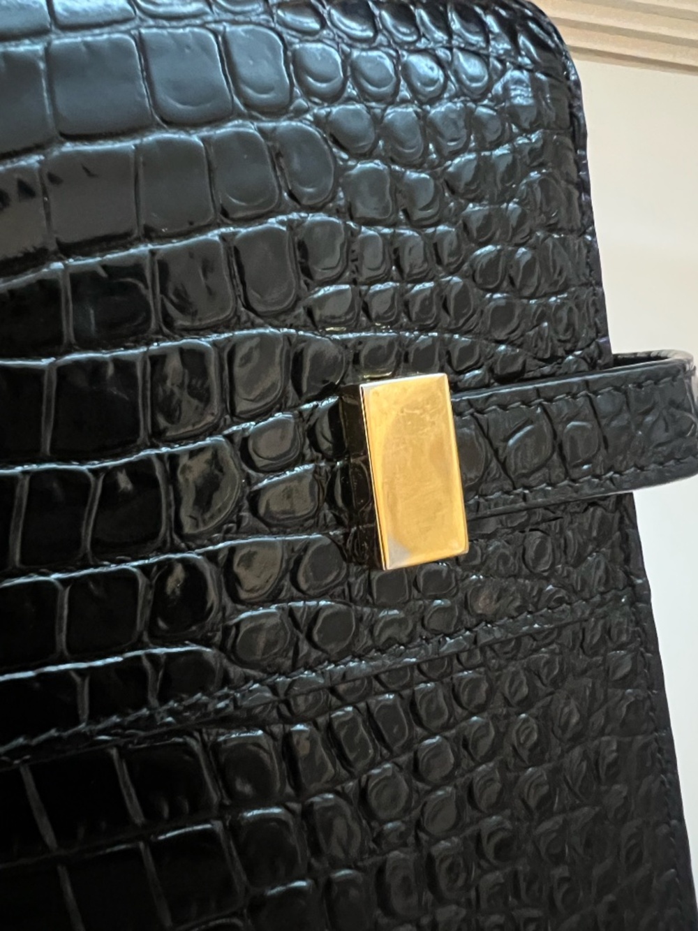 YSL Small Manhattan in Black Croc-Embossed Leather - Picture 5 of 16